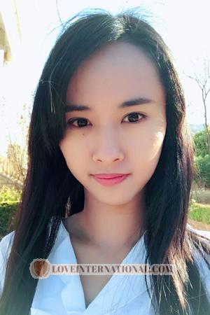 165707 - Zuki Age: 29 - China