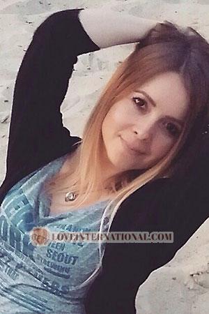 179280 - Yulia Age: 41 - Ukraine