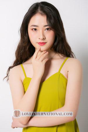 186538 - Yao Age: 25 - China