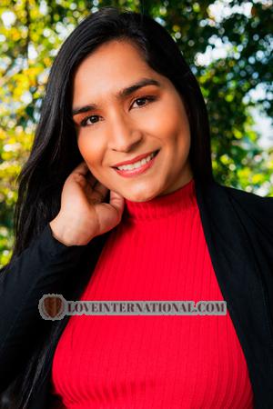 207766 - Yurley Age: 34 - Colombia