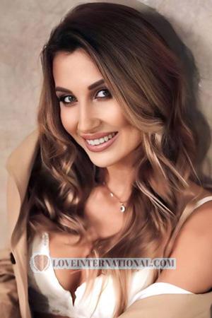 216520 - Nadiia Age: 33 - Ukraine