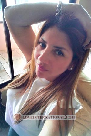 222292 - Michelle Age: 40 - Costa Rica