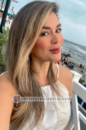 223108 - Juliem Age: 42 - Colombia
